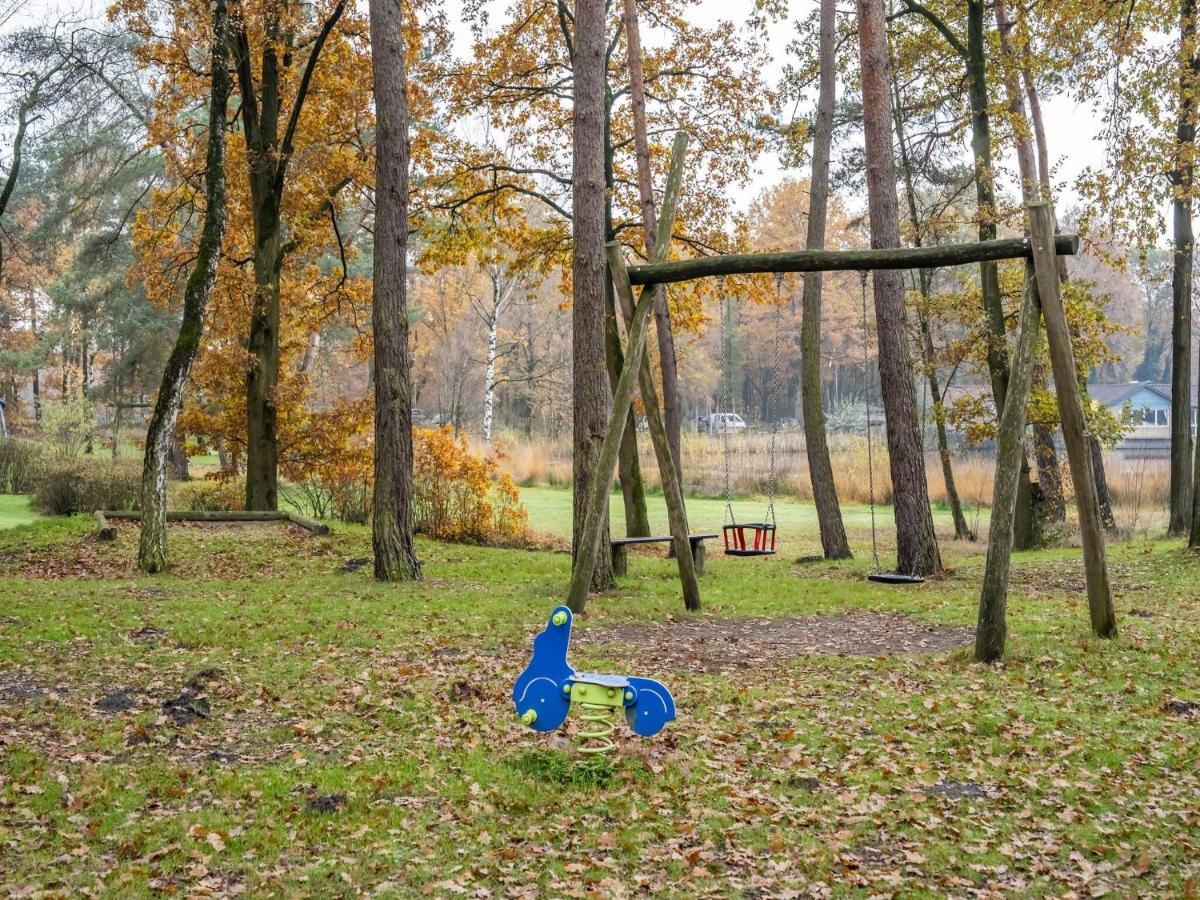 Modern Holiday Home In Stramproy In The Forest Exteriér fotografie