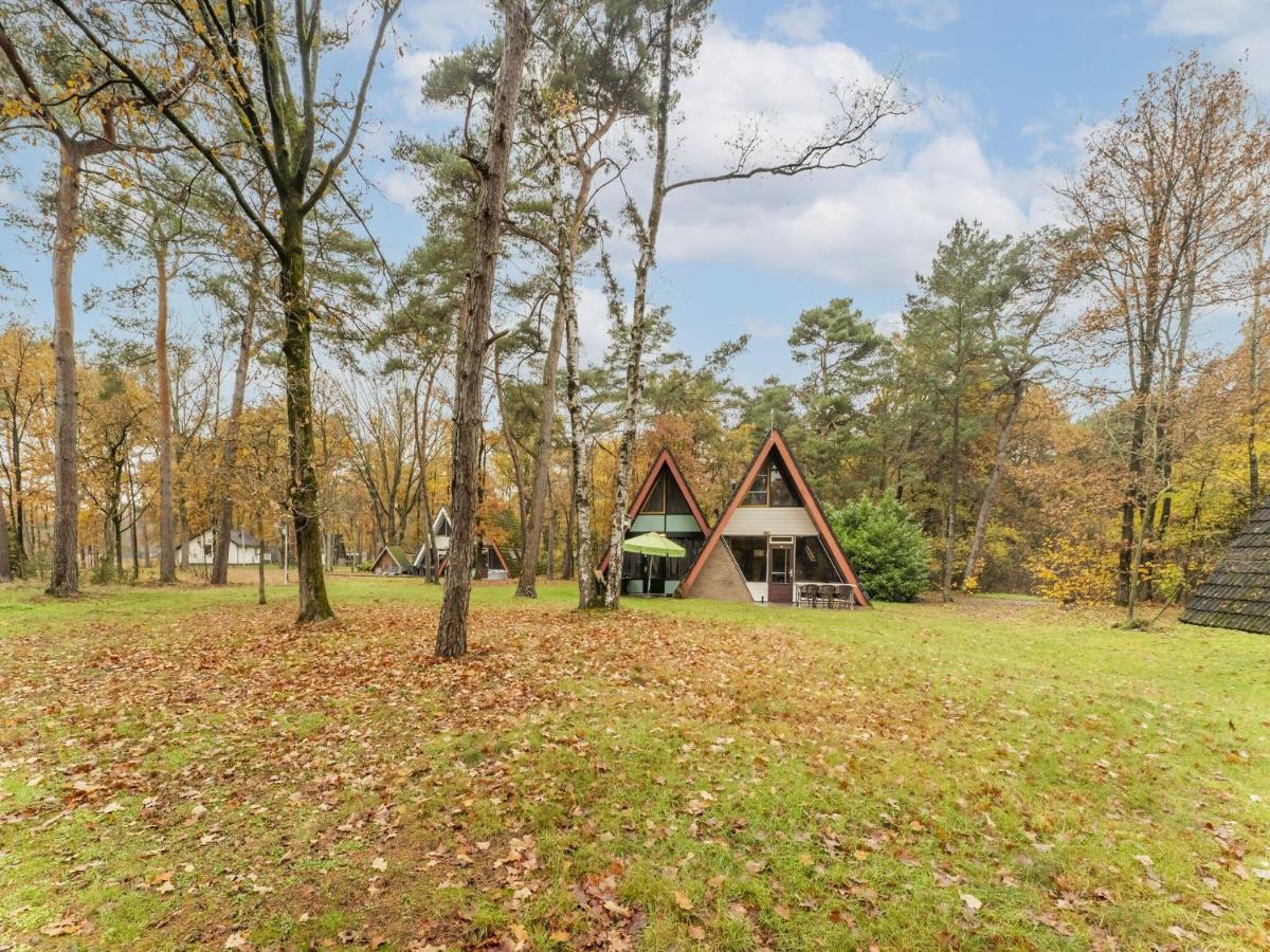 Modern Holiday Home In Stramproy In The Forest Exteriér fotografie