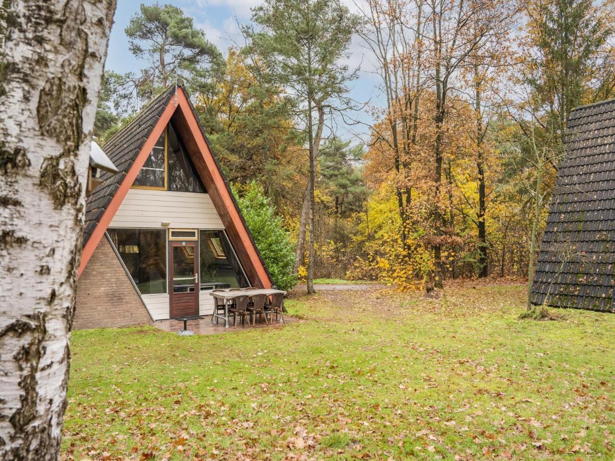 Modern Holiday Home In Stramproy In The Forest Exteriér fotografie
