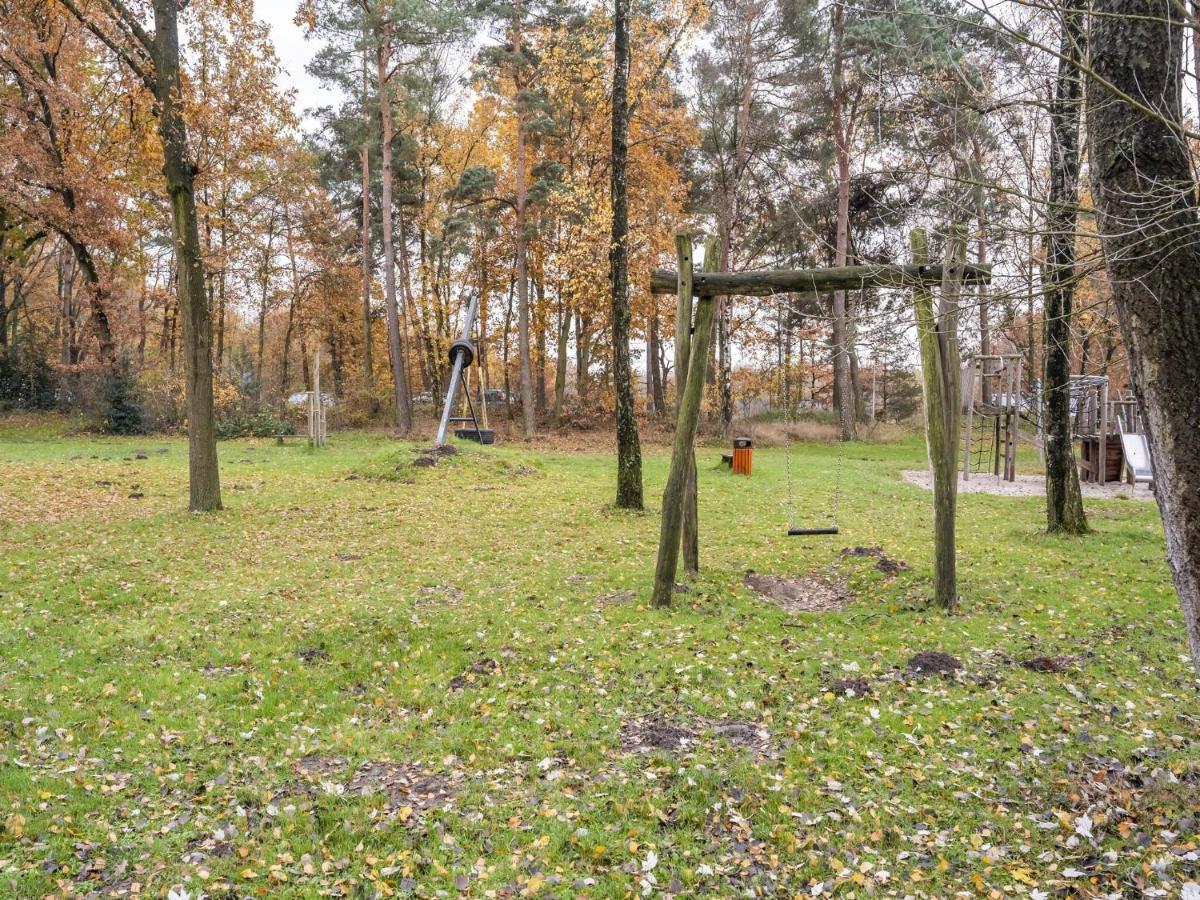 Modern Holiday Home In Stramproy In The Forest Exteriér fotografie