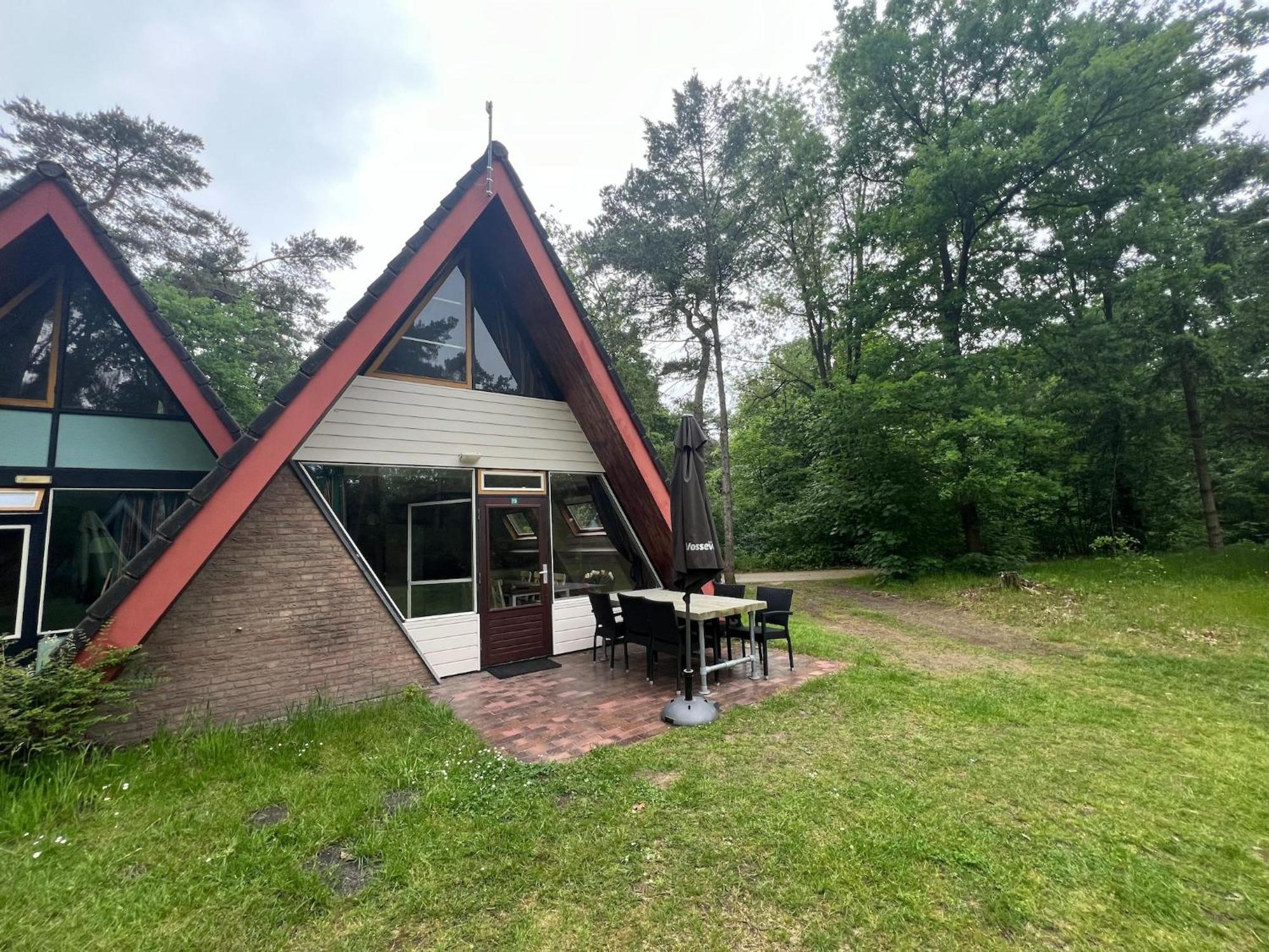 Modern Holiday Home In Stramproy In The Forest Exteriér fotografie